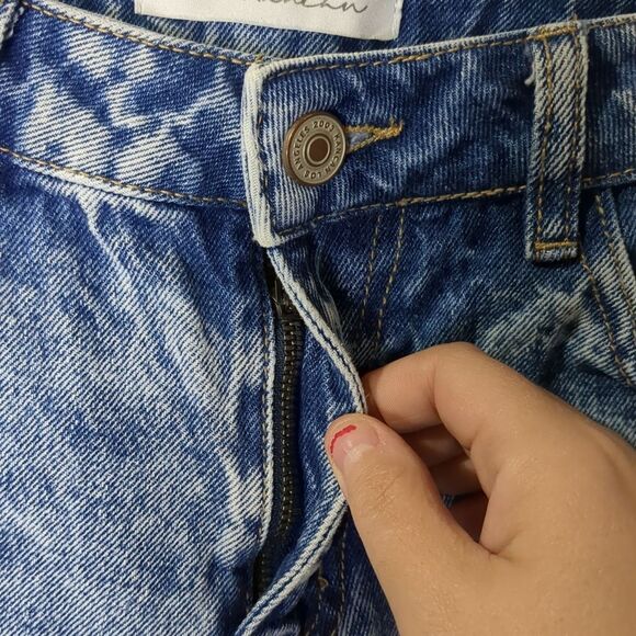 KanCan Light Acid Wash High Rise Distressed Boyfriend Jeans Women's Size 5 26 - Picture 3 of 10